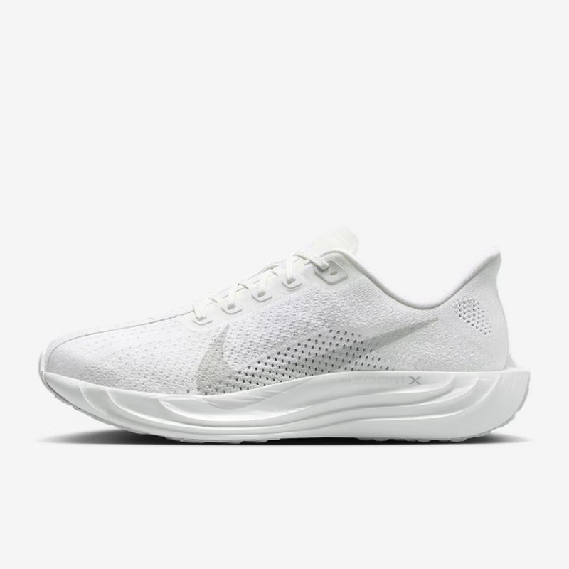Nike sneaker select
